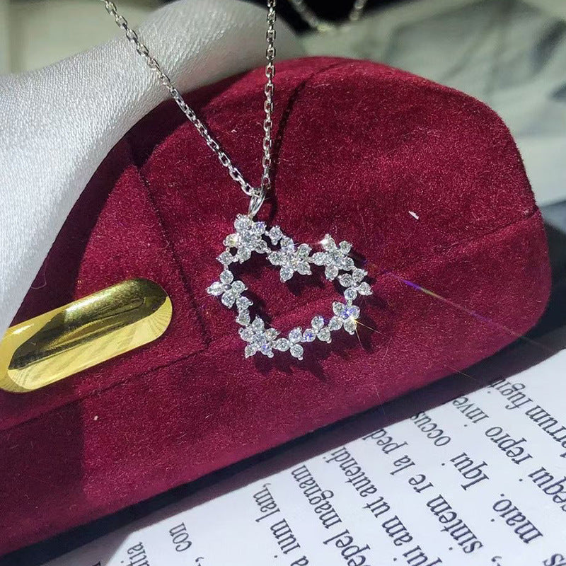 Wholesale Heart Shaped Flowers Inlaid Diamond Zircon Necklaces
